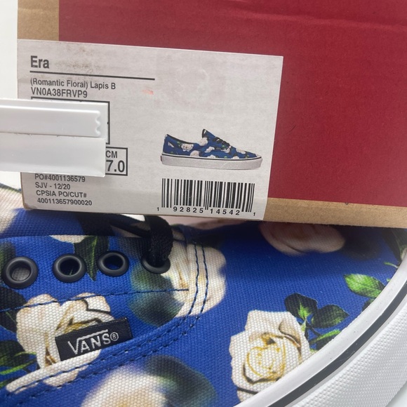 Vans Men’s Era
(Romantic Floral) Lapis Blue Sneakers 
VN0A38FRVP9 - Picture 16 of 16
